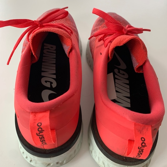 Nike Odyssey React 2 Flyknit Ember Glow Womens Size 9 EUC - Picture 4 of 5